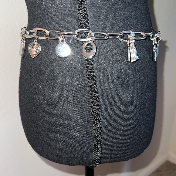 ESCADA Women’s RARE Vintage Silver Charm Chain Link Belt Stamped E Made in Spain - Picture 13 of 16